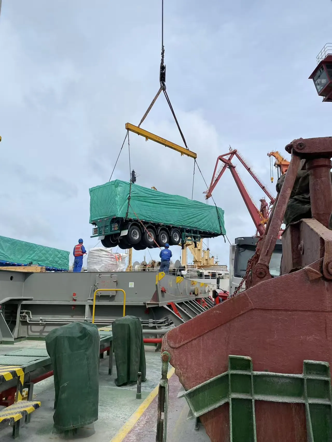 U Type Tipper Semi Trailer Continuous Ore Transport Case for Open Pit Mines in South Africa