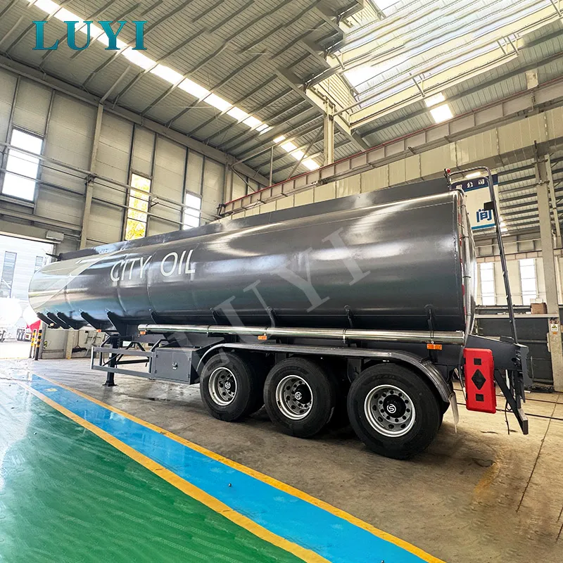 40,000-liter fuel tanker