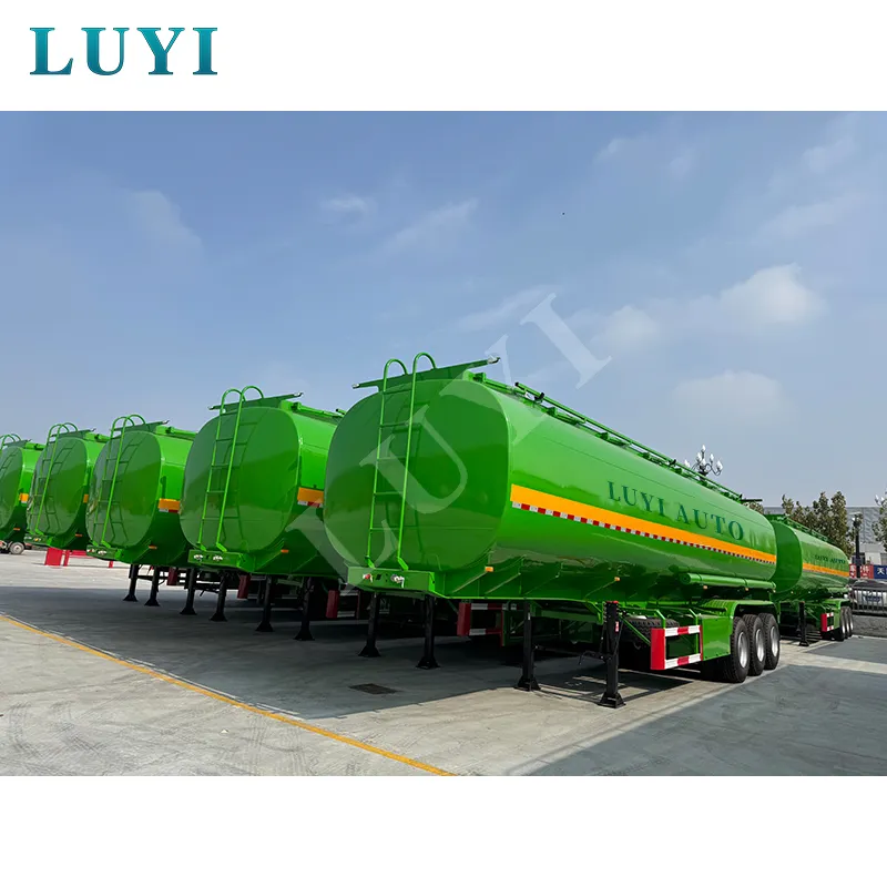 40,000-liter fuel tanker