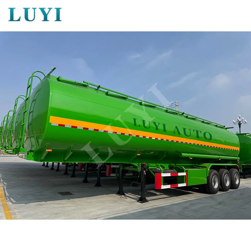 40,000-liter fuel tanker