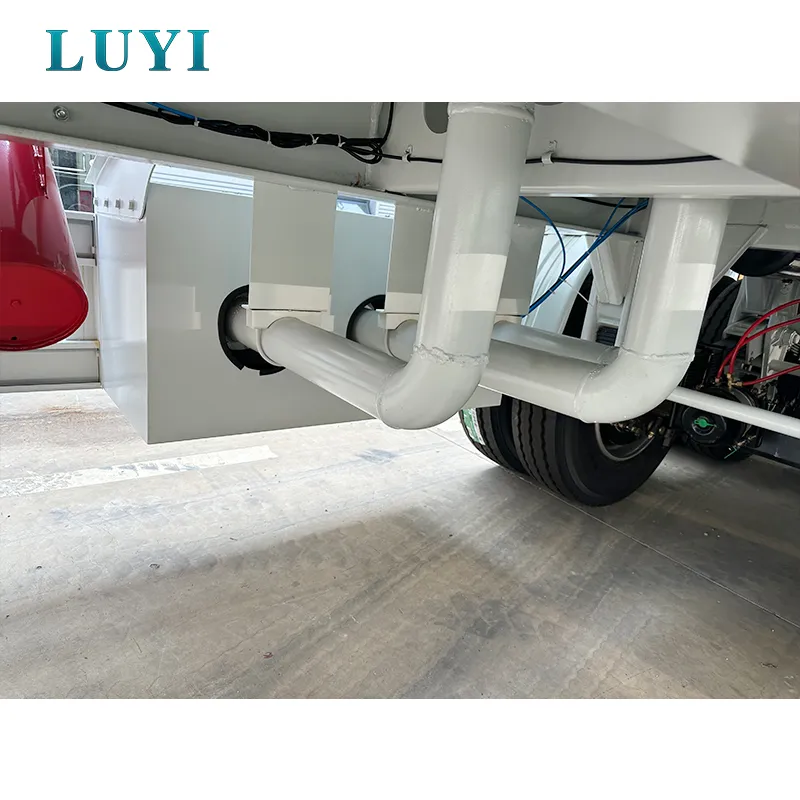 3-compartment 3-axle 40000 L Carbon Steel Tanker