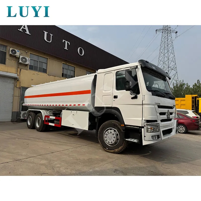 6X4 HOWO 8-compartment Oil Tank Transport Truck