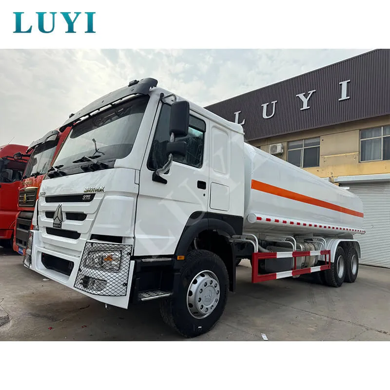 6X4 HOWO 8-compartment Oil Tank Transport Truck