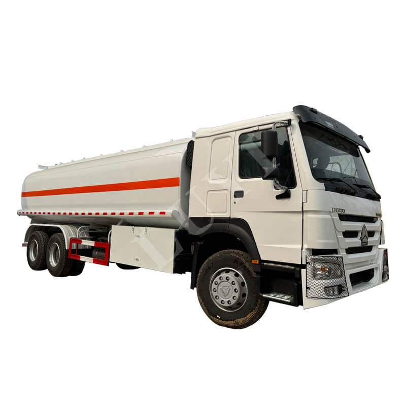 6X4 HOWO 8-compartment Oil Tank Transport Truck