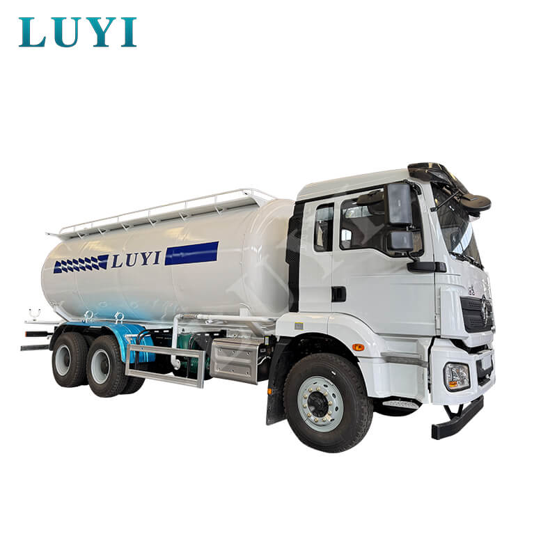 Bulk cement tank truck