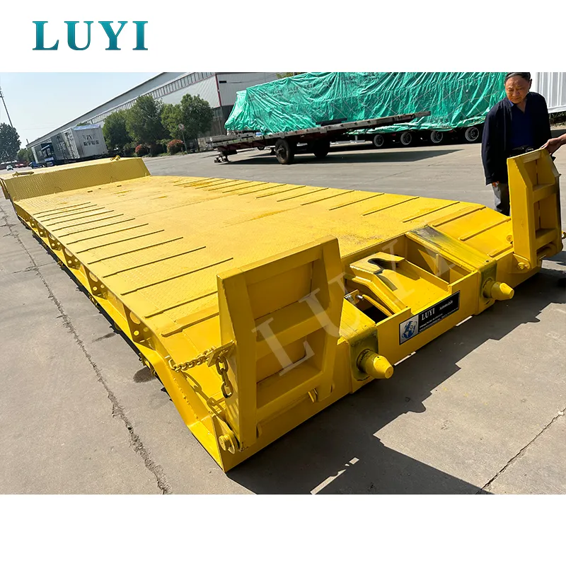 2‑axle detachable gooseneck low‑bed semi‑trailer