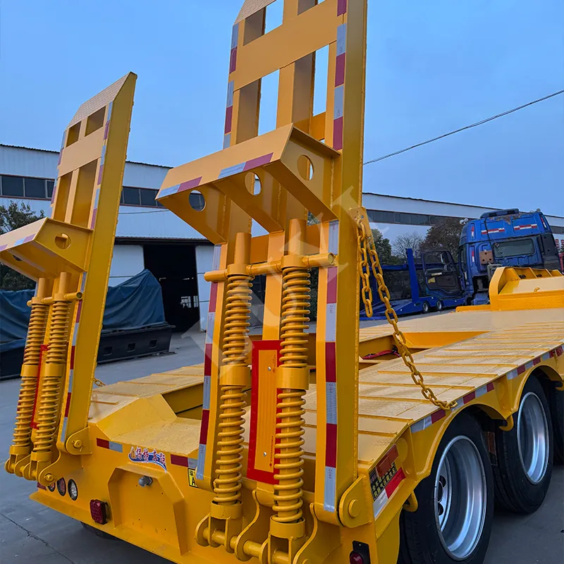 3‑axle low‑bed semi‑trailer