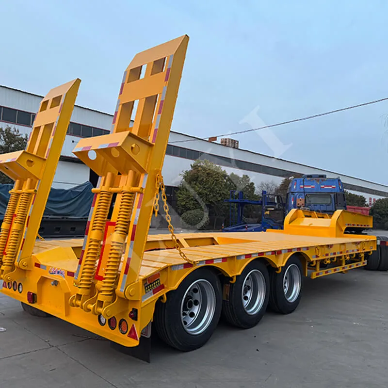 3‑axle low‑bed semi‑trailer