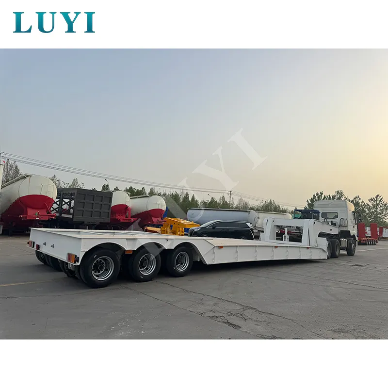 3‑line 6‑axle low‑bed flatbed semi‑trailer