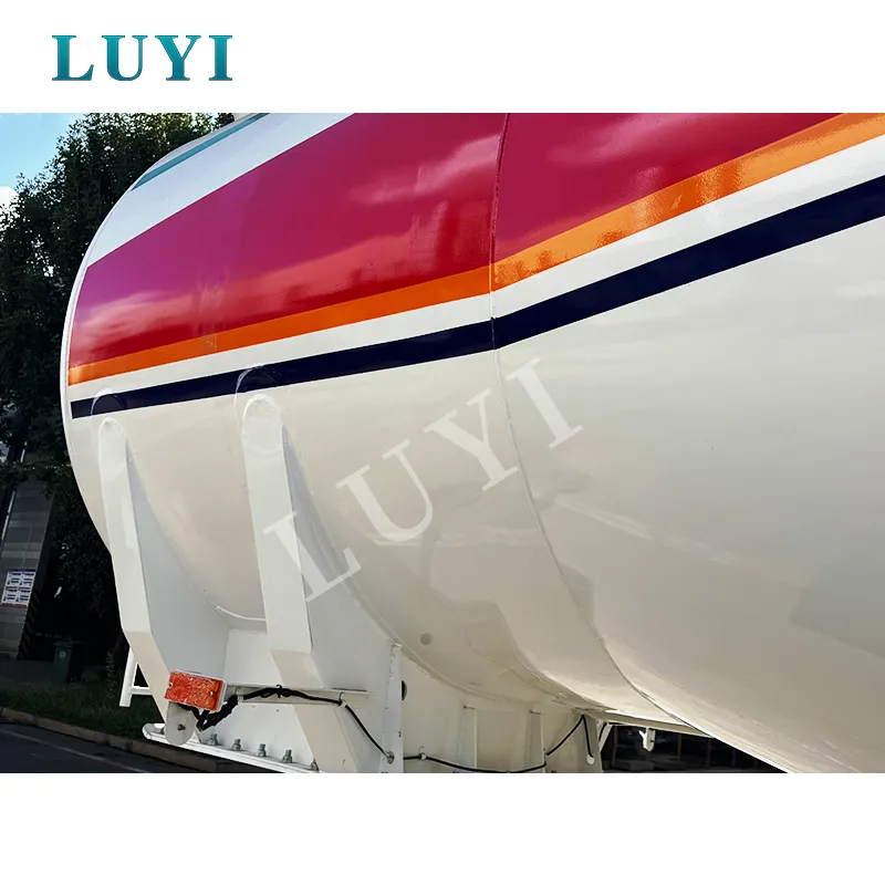 43,000-litre three-compartment European fuel tanker semi-trailer