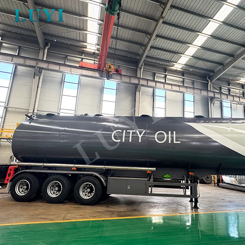 40,000-liter gray oil tanker