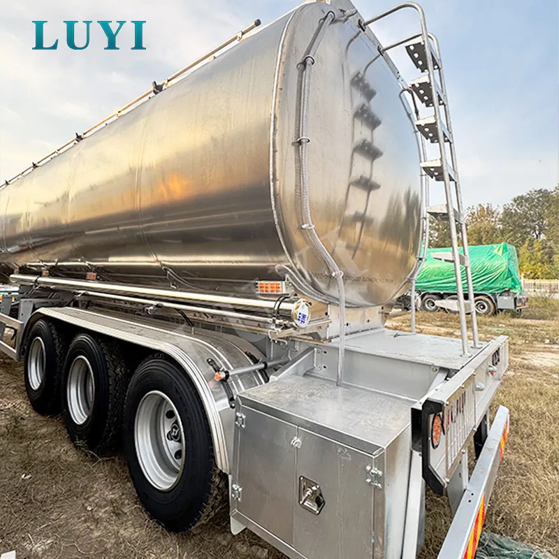 48,000-liter tri-axle all-aluminum fuel tank semi-trailer