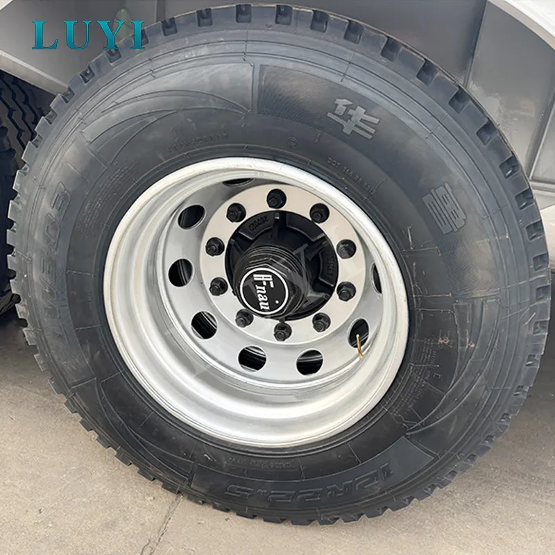 Low bed semi-trailers