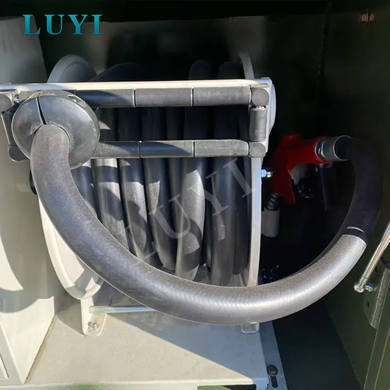 Oil tank semi-trailers