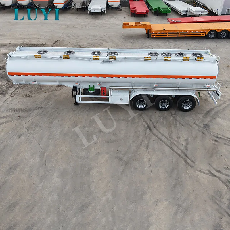 3-Axle Tank Semi-Trailer, 26000 Liters Capacity