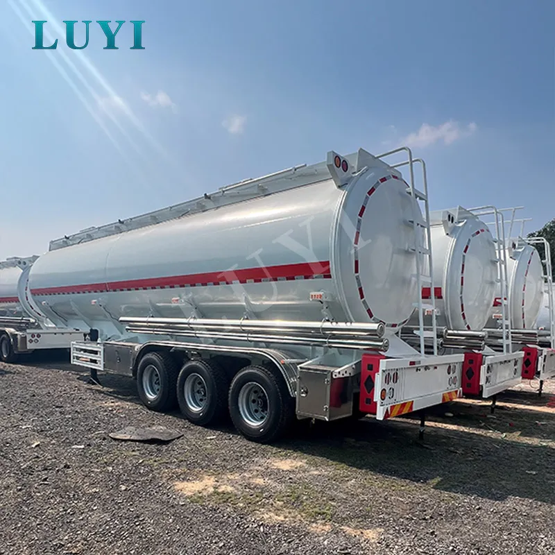 tri-axle 40000L fuel tank semi-trailer