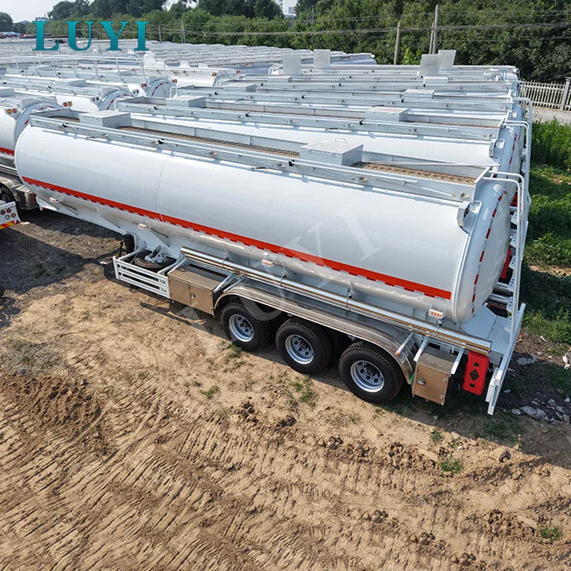 tri-axle 40000L fuel tank semi-trailer