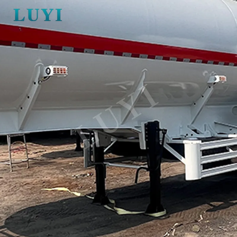tri-axle 40000L fuel tank semi-trailer
